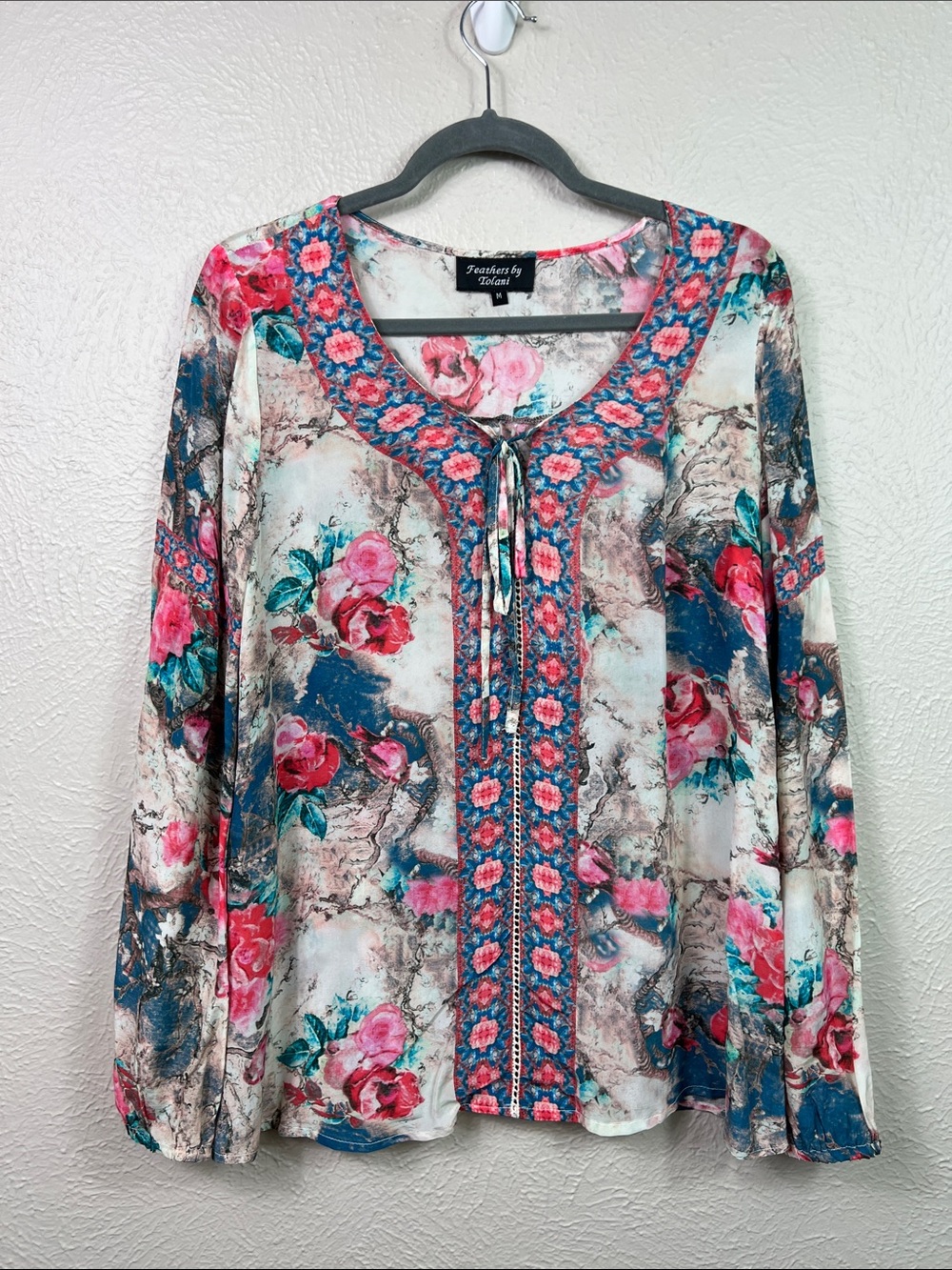 Tolani Floral Print Boho Long Sleeve Tie Neck Top Medium